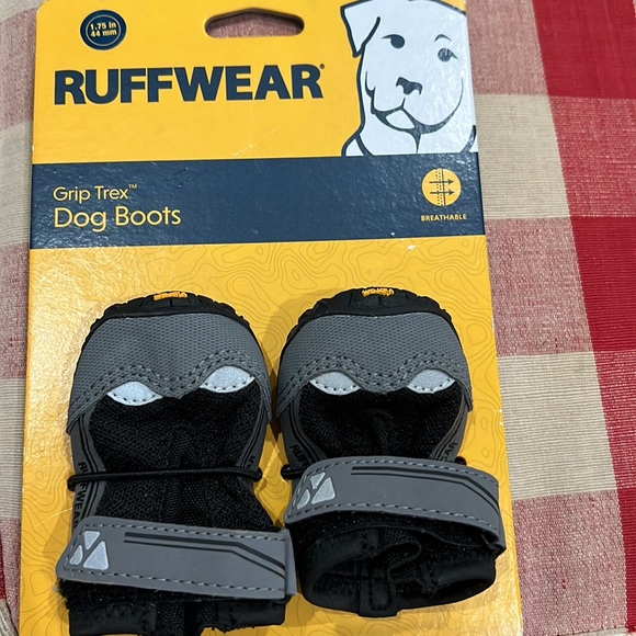 RuffWear Dog Nwt Ruffwear Grip Trex Dog Boots Allterrain Paw Wear